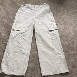 Women’s Casual Cargo Pants - Cream